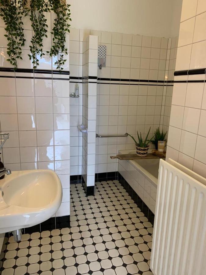 B & B Tx71 Ден Бург Екстериор снимка